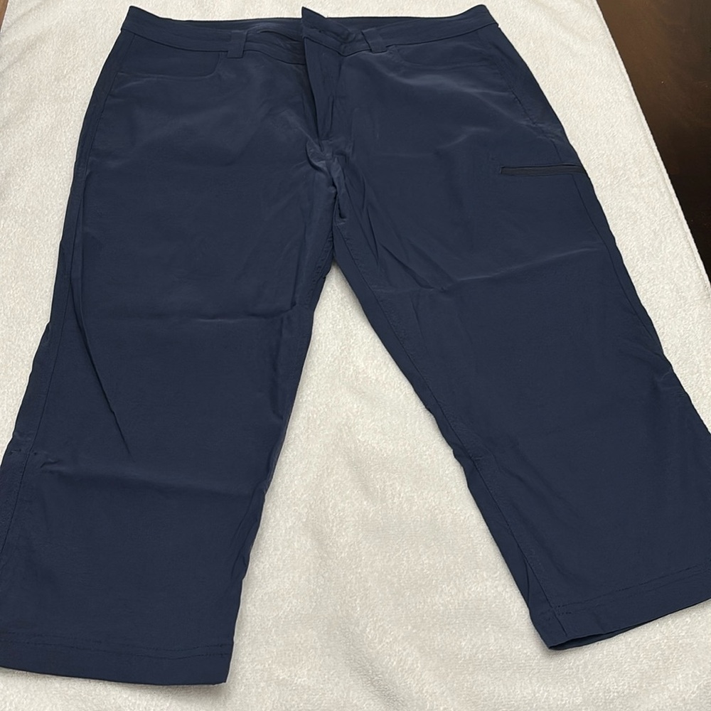 Eddie Bauer capris